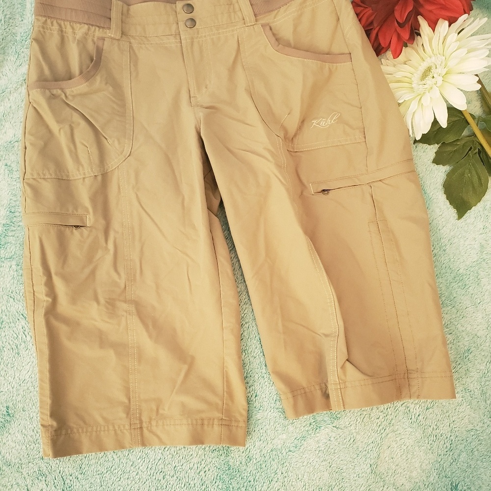 Kuhl great condition tan capris
